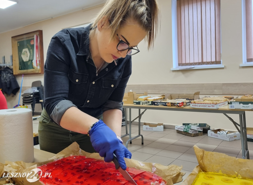 Kiermasz ciasta dla Iwony Giery z Lipna