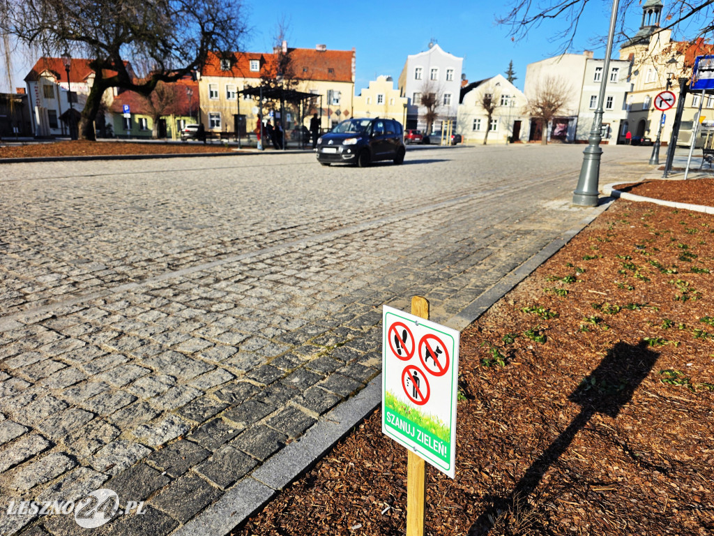 Rynek w Osiecznej po remoncie