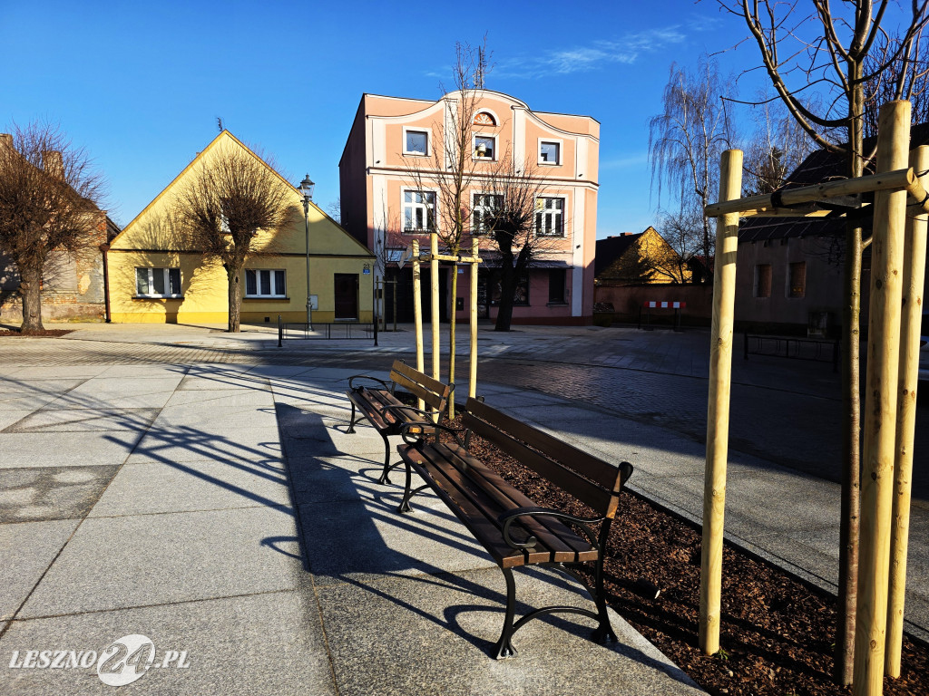 Rynek w Osiecznej po remoncie