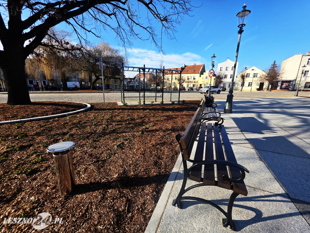 Rynek w Osiecznej po remoncie