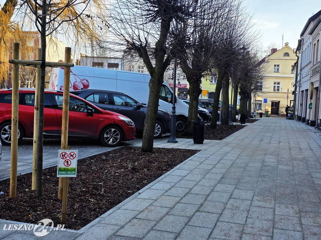 Rynek w Osiecznej po remoncie