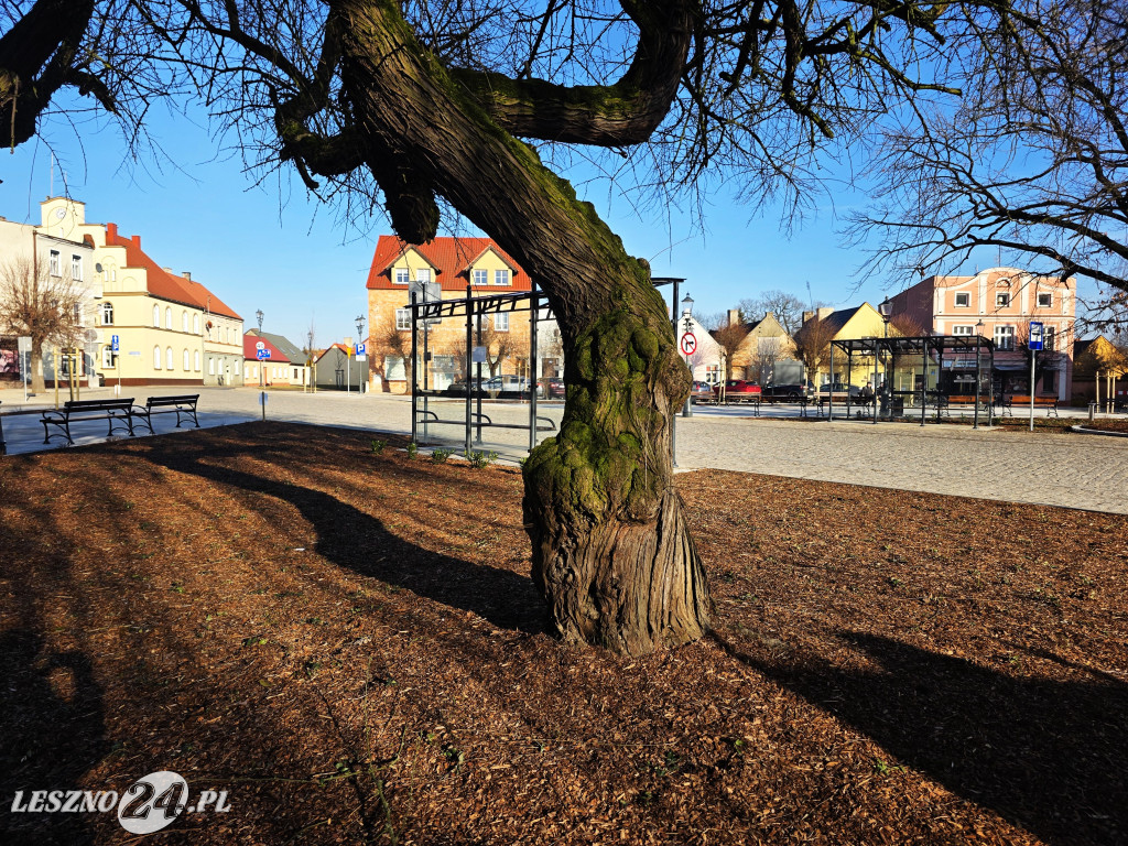 Rynek w Osiecznej po remoncie