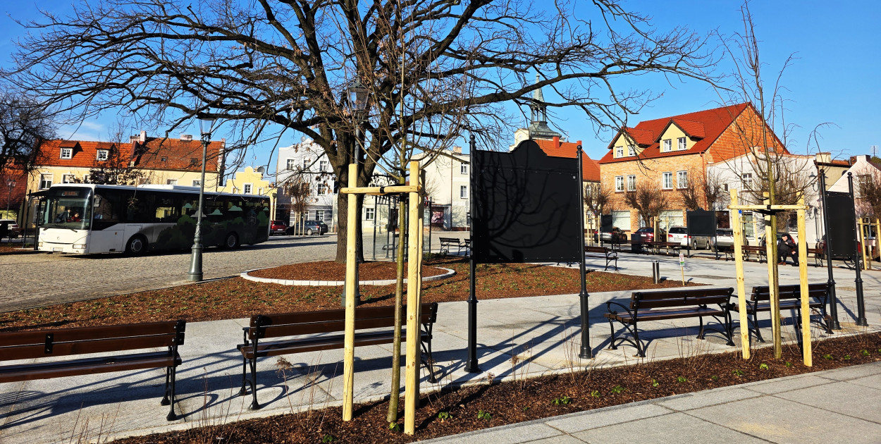 Rynek w Osiecznej po remoncie