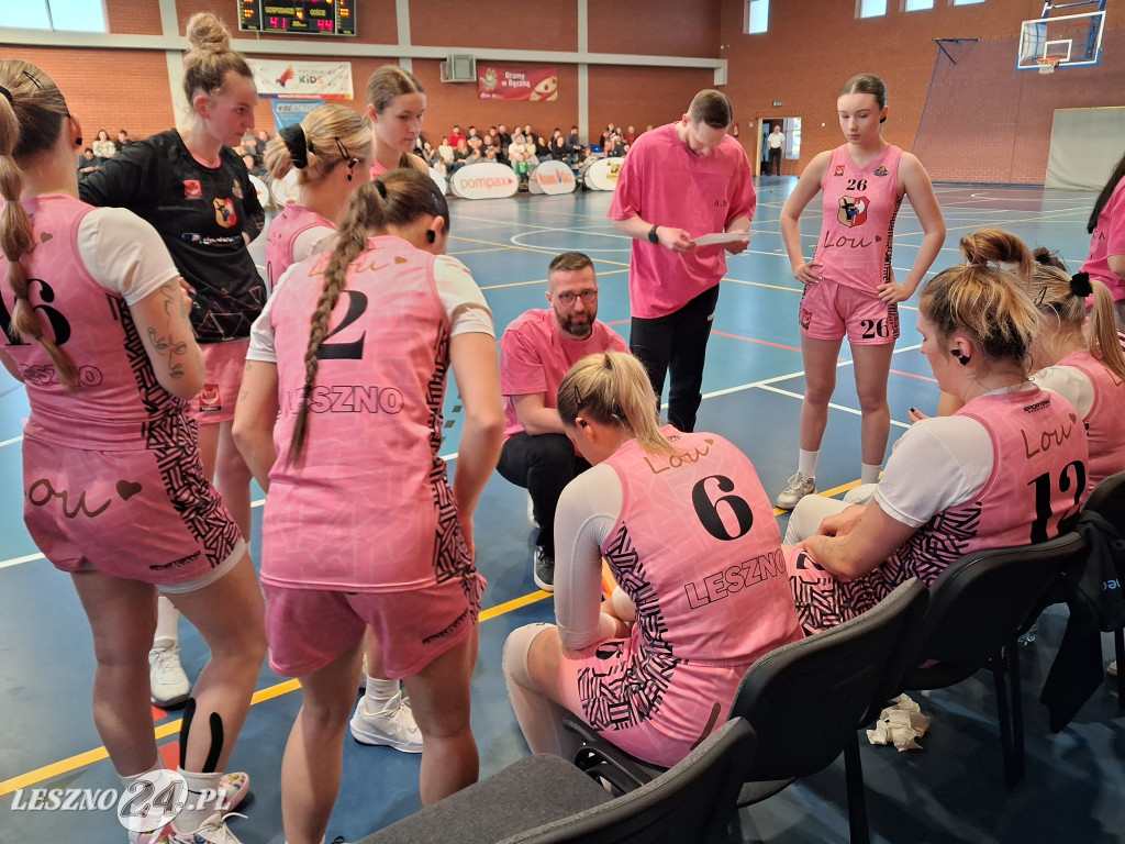 Przegrany mecz koszykarek Lou Tęczy Leszno