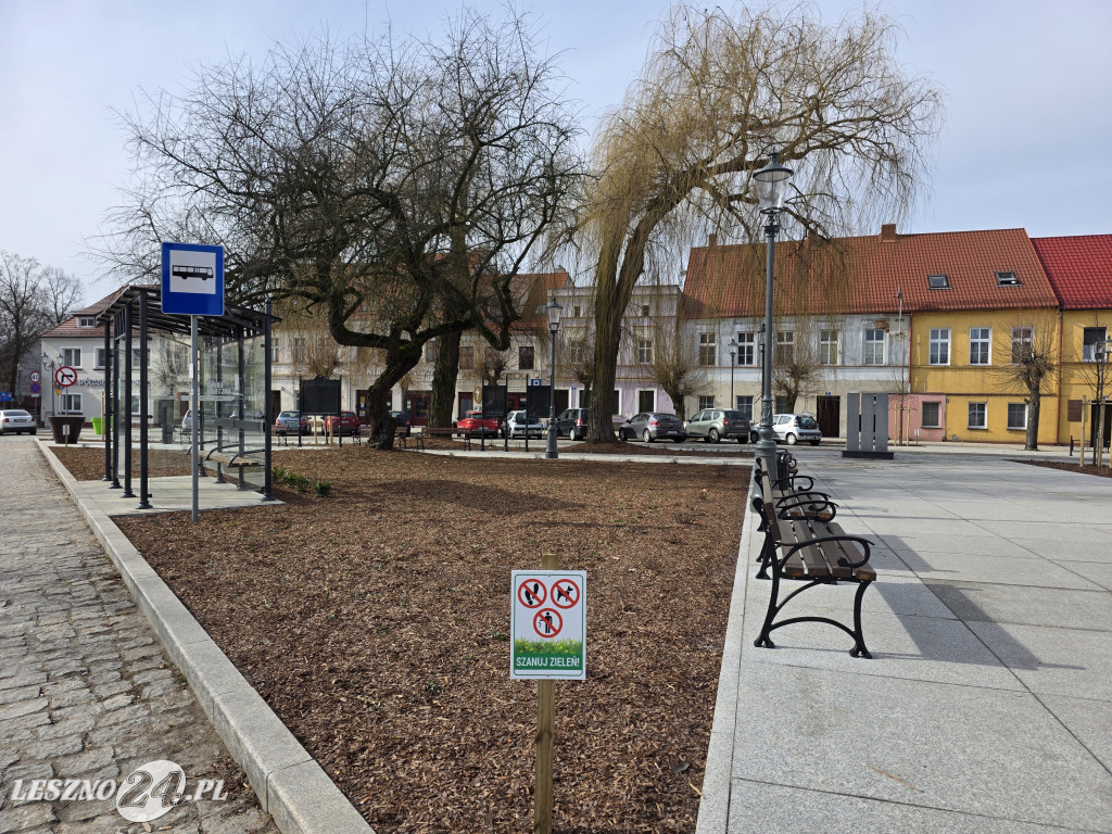 Rynek w Osiecznej po remoncie