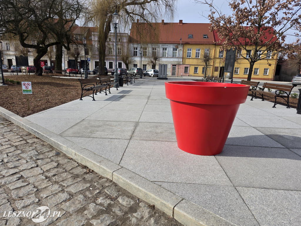 Rynek w Osiecznej po remoncie