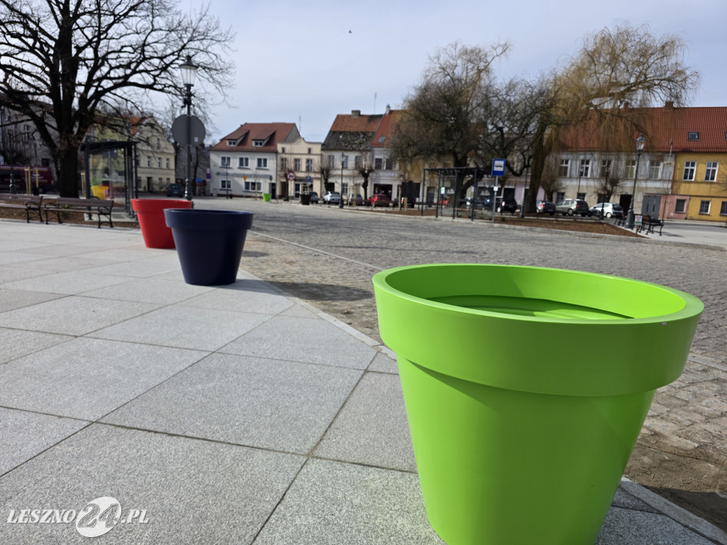 Rynek w Osiecznej po remoncie