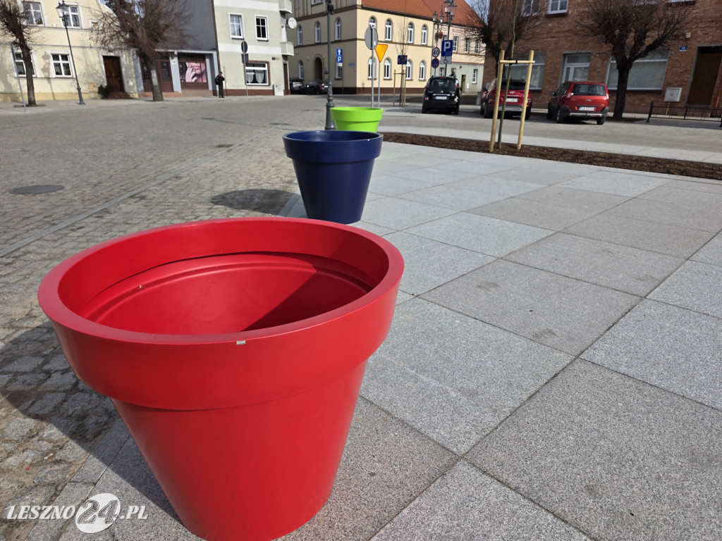 Rynek w Osiecznej po remoncie