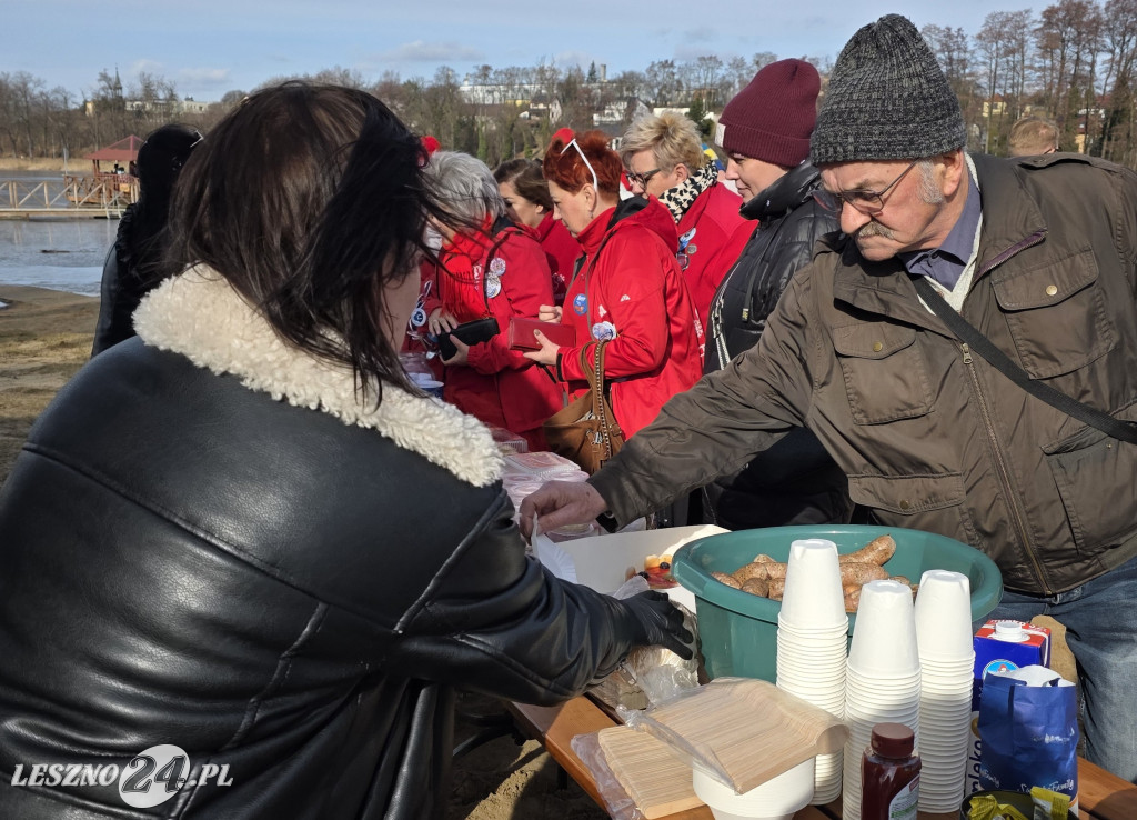 Morsowanie dla Kasi w jeziorze w Osiecznej