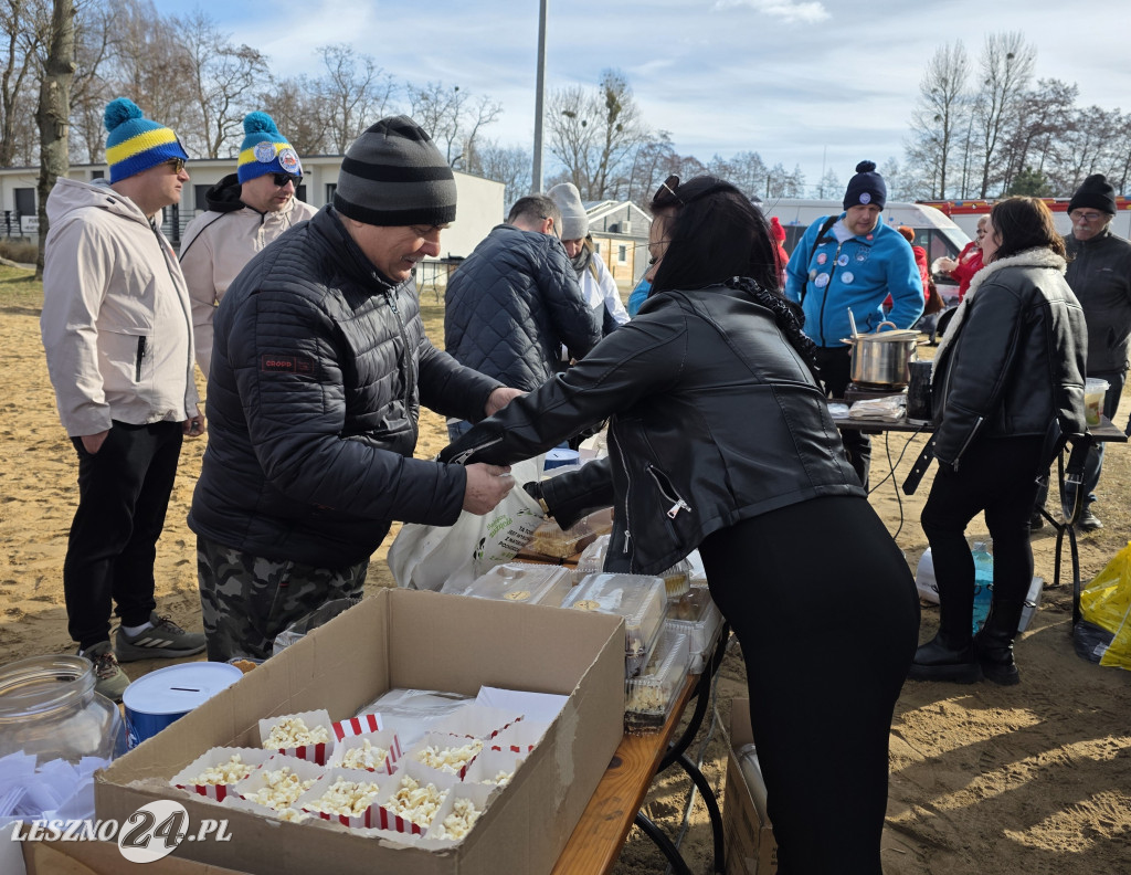 Morsowanie dla Kasi w jeziorze w Osiecznej