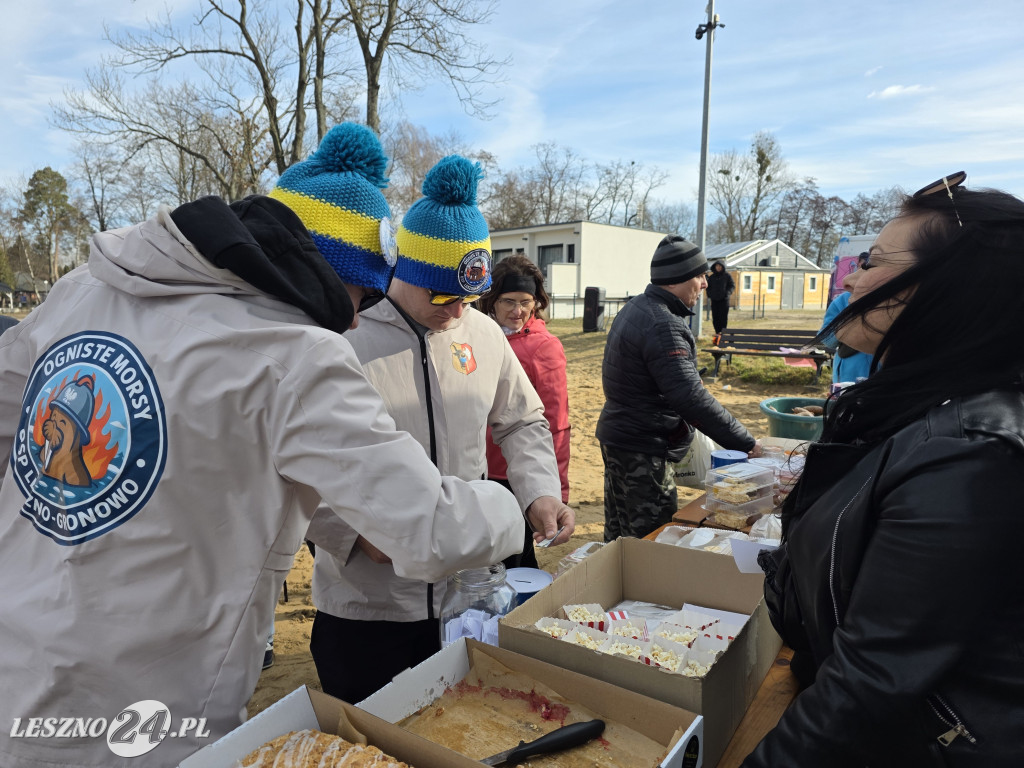 Morsowanie dla Kasi w jeziorze w Osiecznej