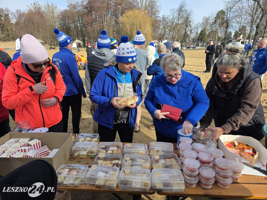 Morsowanie dla Kasi w jeziorze w Osiecznej
