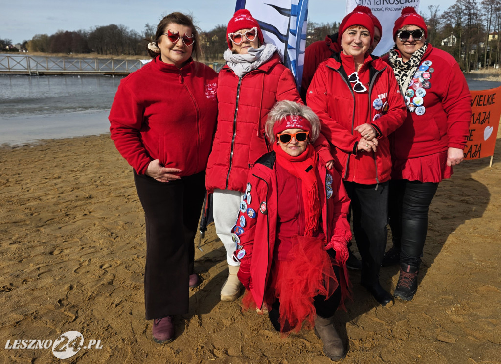 Morsowanie dla Kasi w jeziorze w Osiecznej