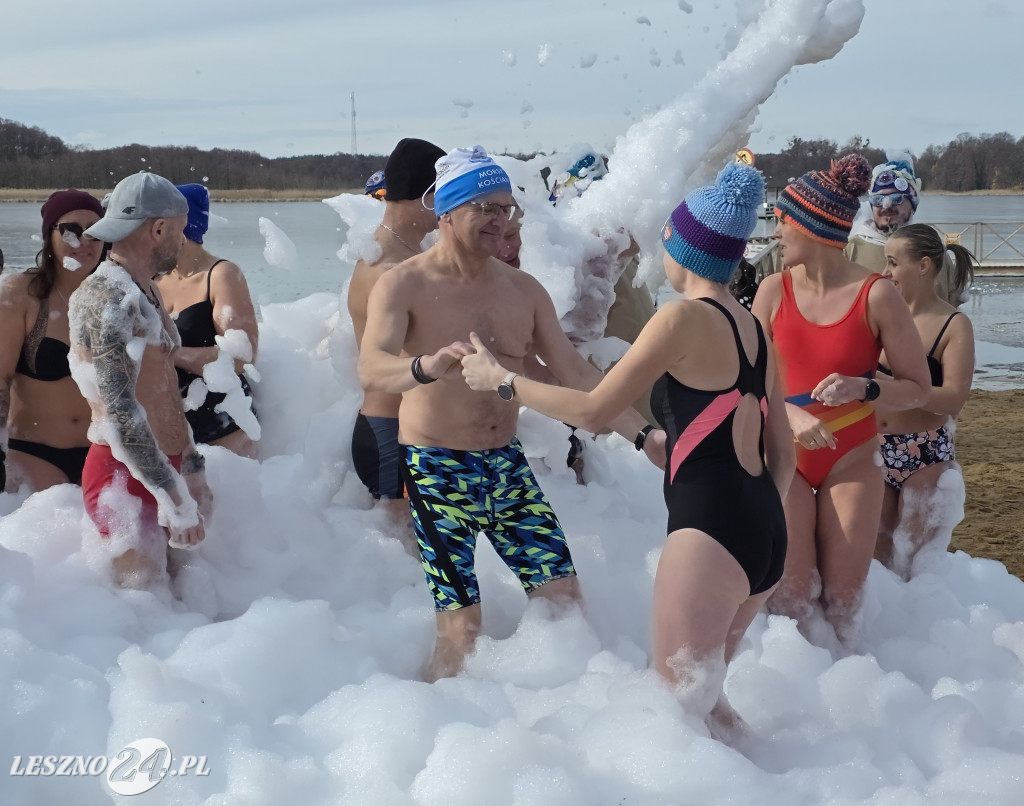 Morsowanie dla Kasi w jeziorze w Osiecznej