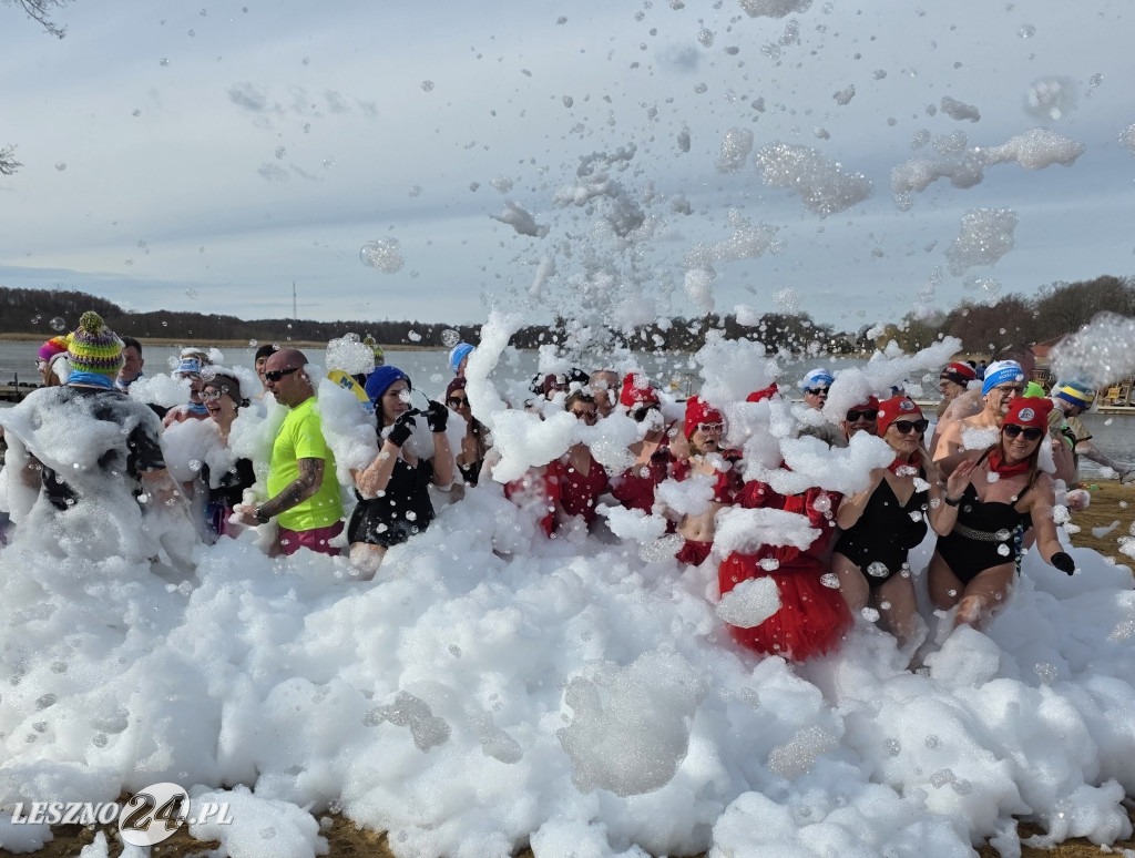 Morsowanie dla Kasi w jeziorze w Osiecznej