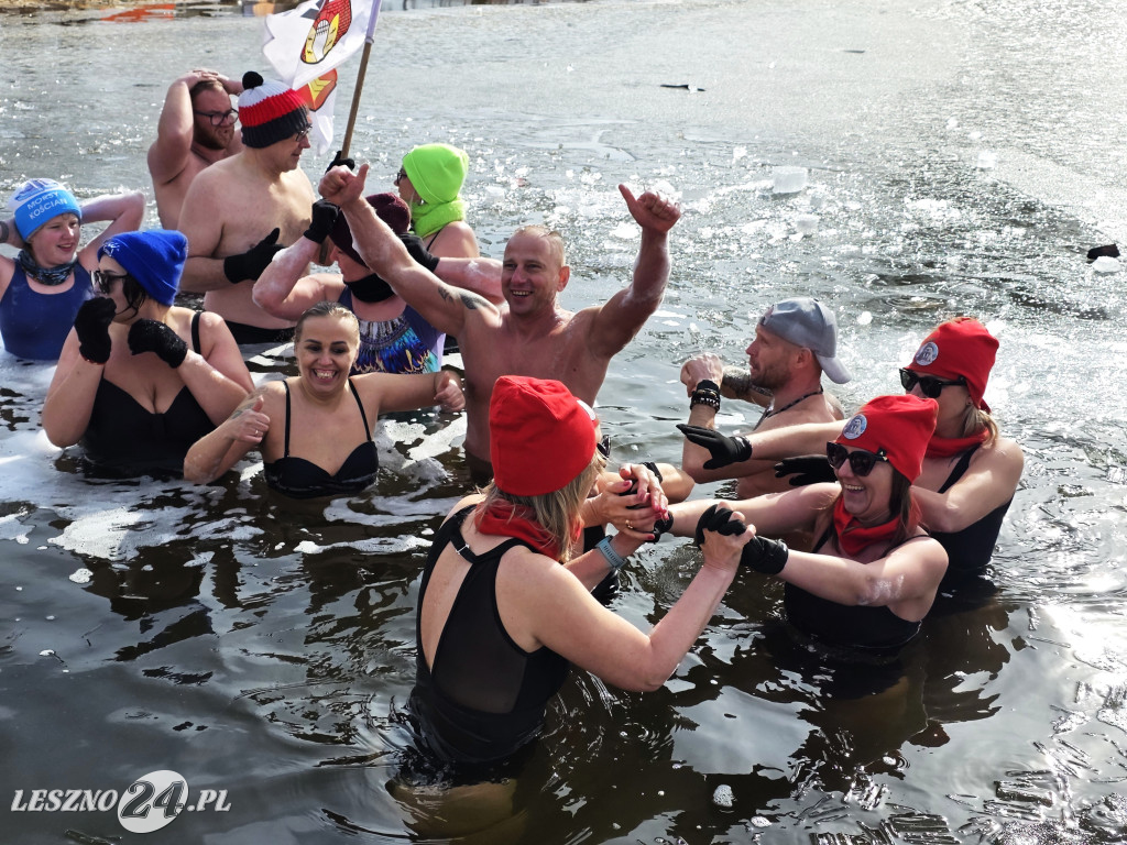 Morsowanie dla Kasi w jeziorze w Osiecznej