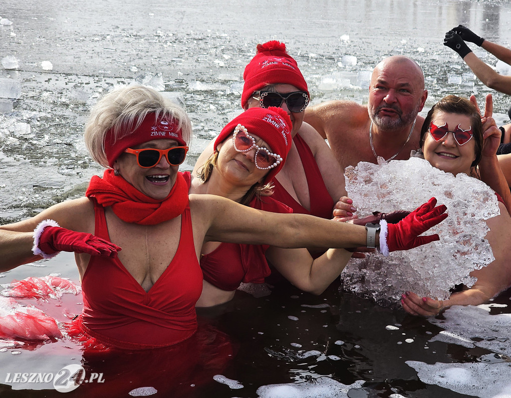 Morsowanie dla Kasi w jeziorze w Osiecznej