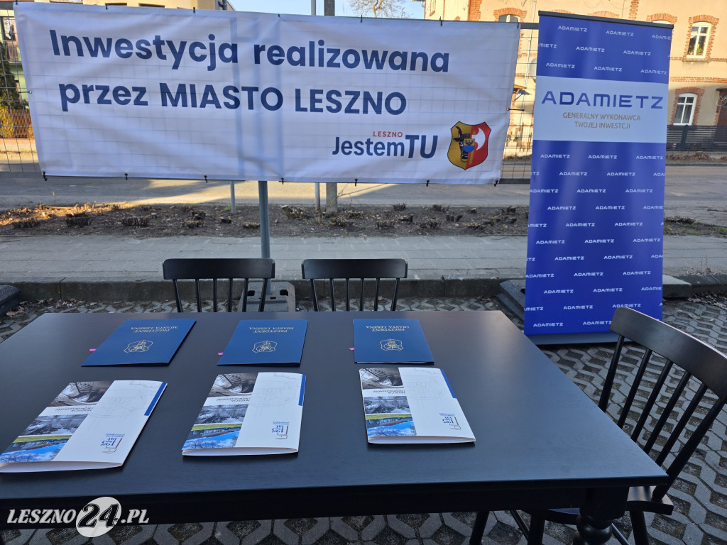 Podpisanie umowy na remont ulicy Święciechowskej