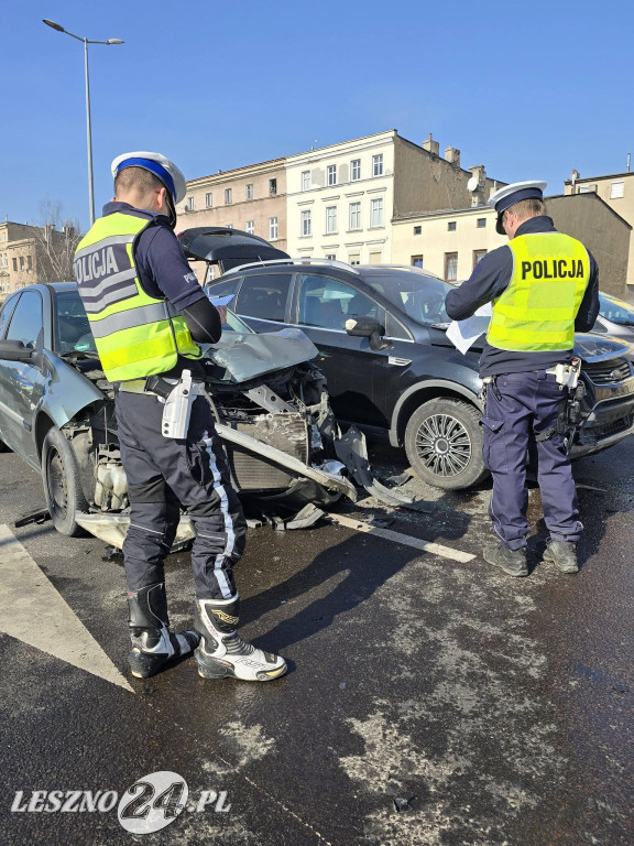 Karambol w Lesznie. Zderzyło się pięć aut
