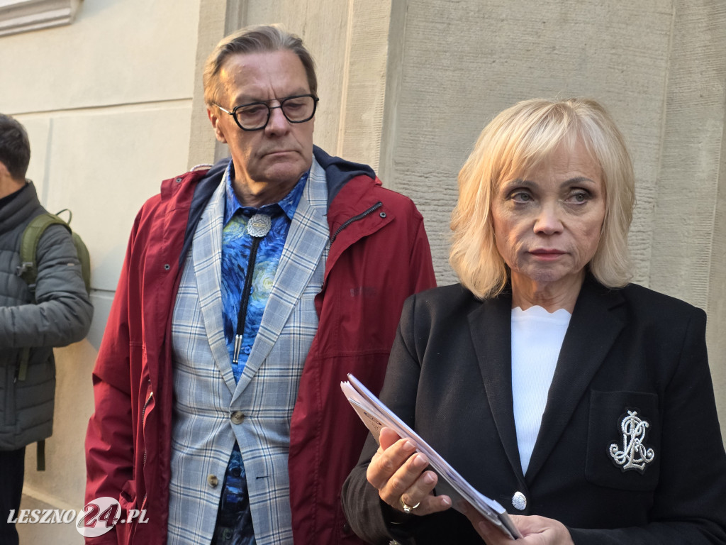 Protest lekarzy przed siedzibą WIL w Lesznie