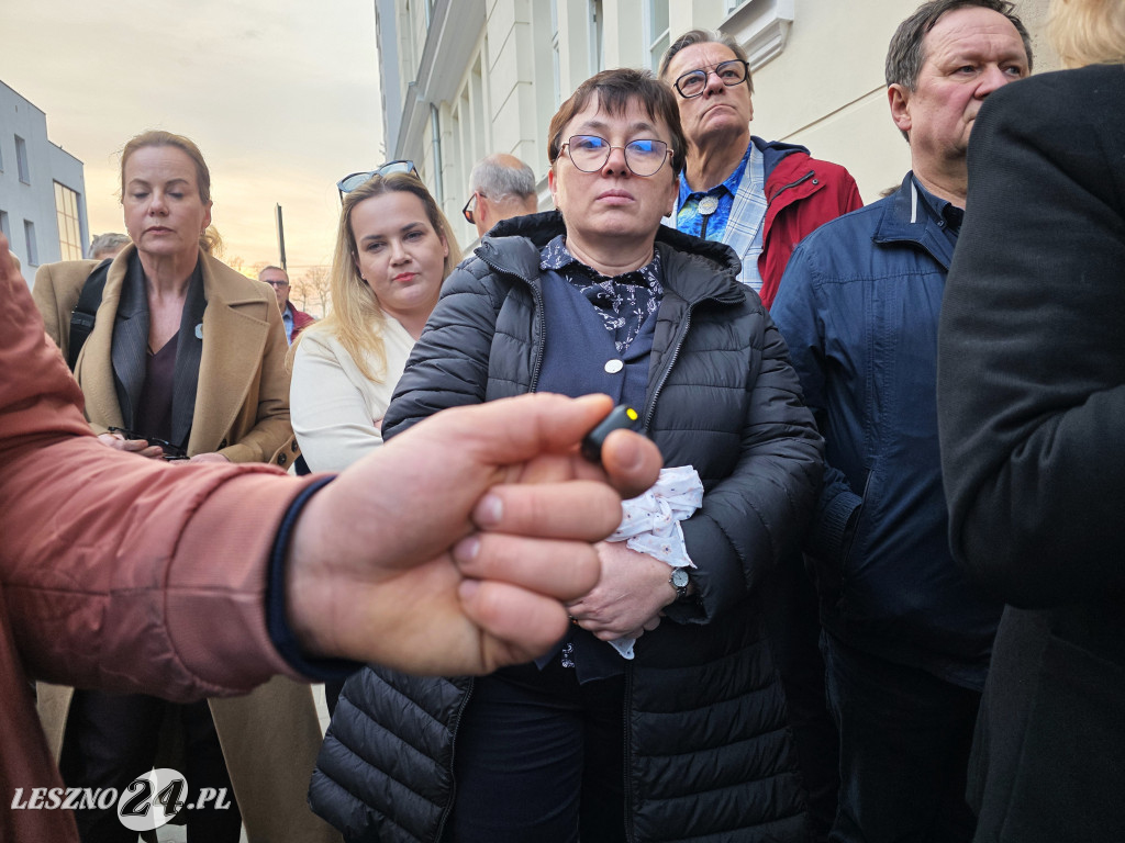 Protest lekarzy przed siedzibą WIL w Lesznie
