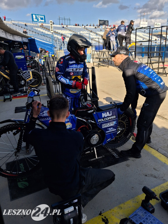 Pierwszy trening żużlowców Fogo Unii na Smoczyku