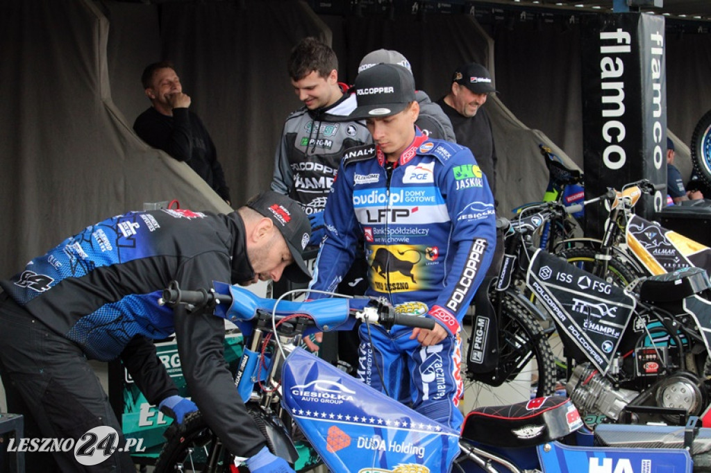 Pierwszy trening żużlowców Fogo Unii na Smoczyku