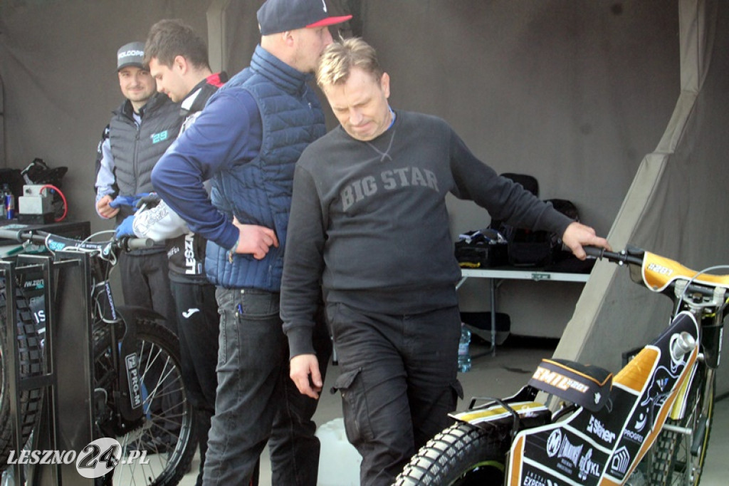 Pierwszy trening żużlowców Fogo Unii na Smoczyku