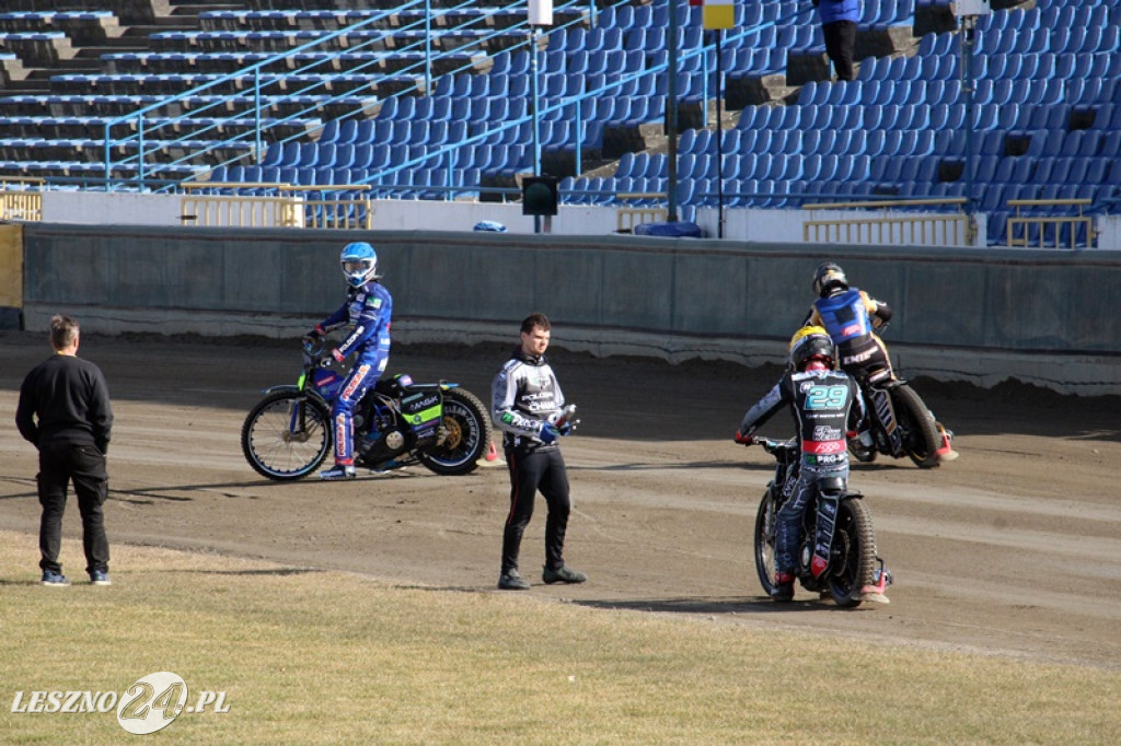 Pierwszy trening żużlowców Fogo Unii na Smoczyku