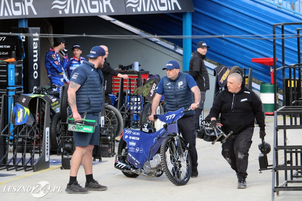 Pierwszy trening żużlowców Fogo Unii na Smoczyku