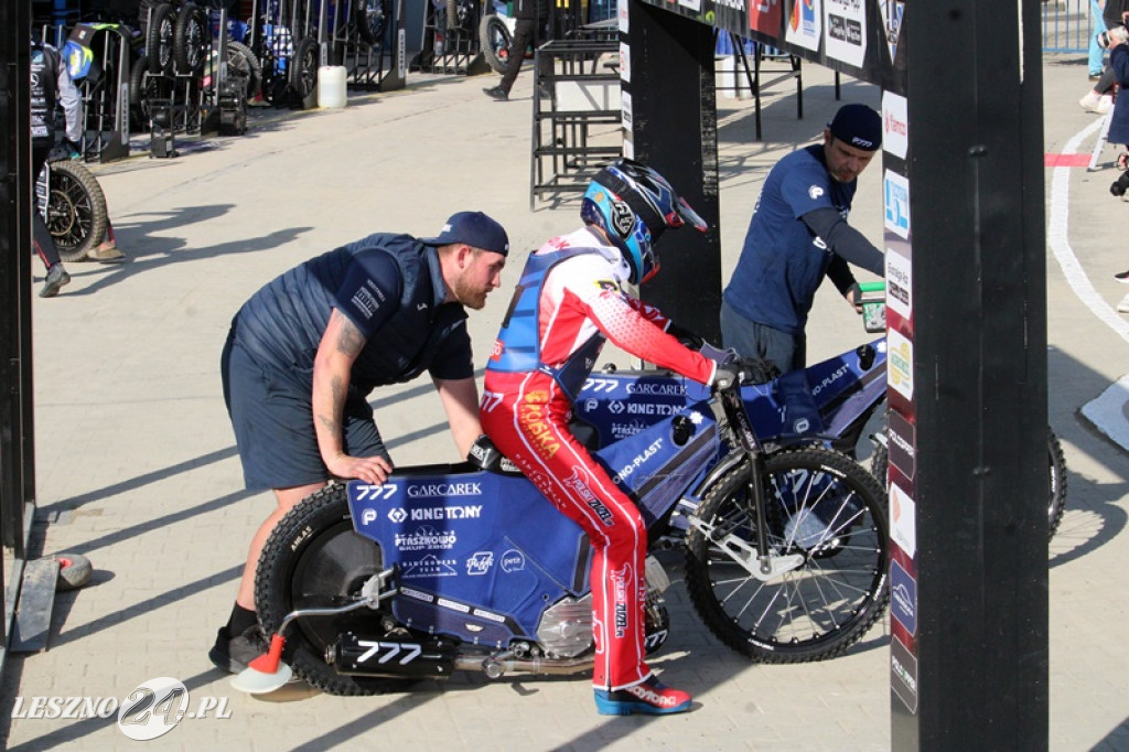 Pierwszy trening żużlowców Fogo Unii na Smoczyku