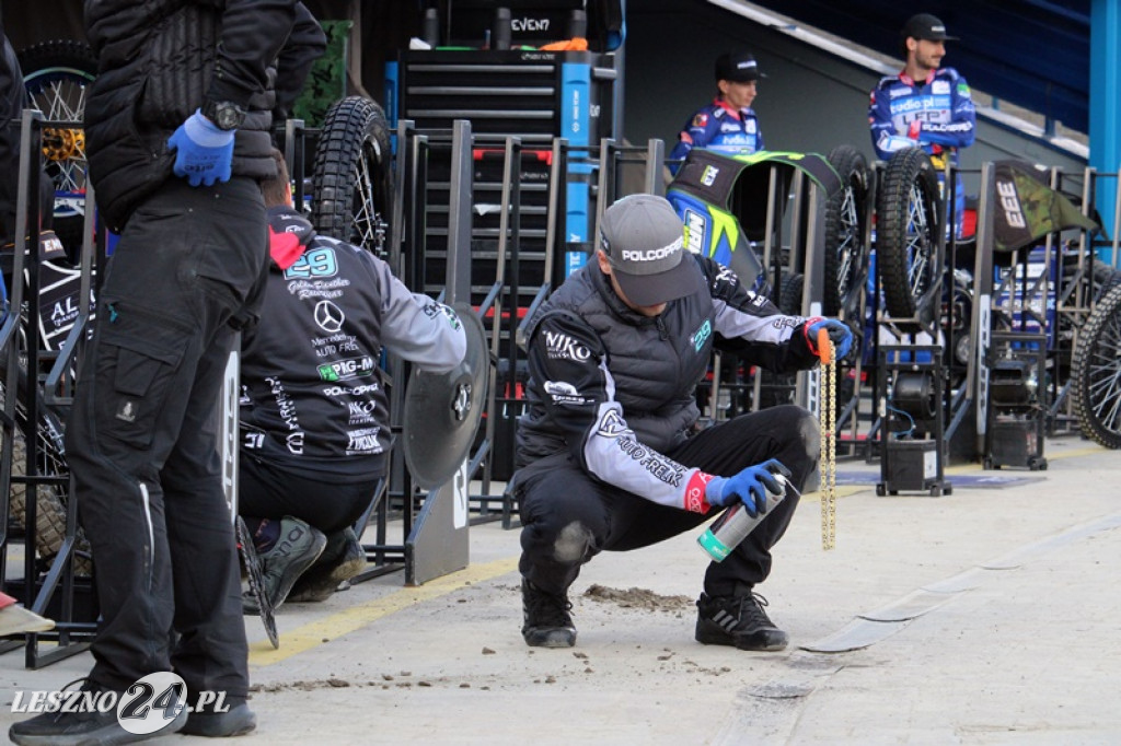 Pierwszy trening żużlowców Fogo Unii na Smoczyku