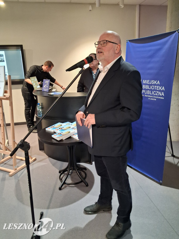 Żużlowa wystawa w Miejskiej Bibliotece Publicznej