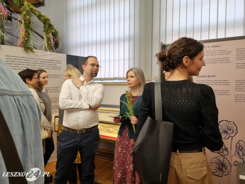Wystawa: O czym mówią kwiaty? w Muzuem Okręgowym w Lesznie