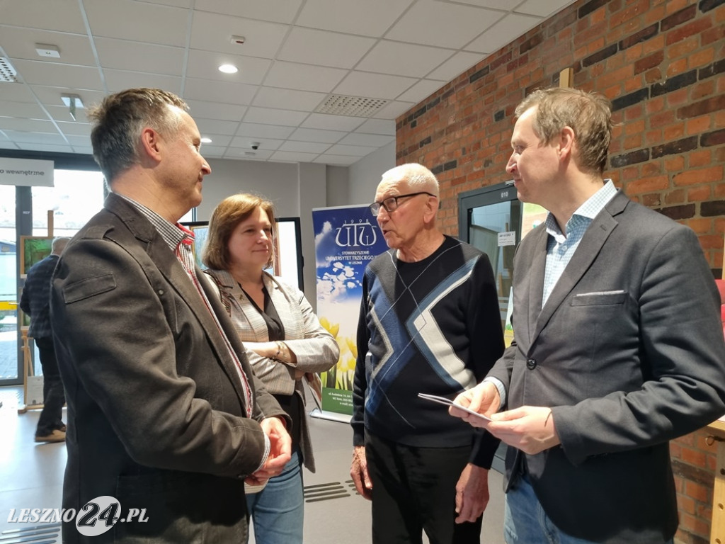 20-lecie sekcji malarskiej UTW w Lesznie