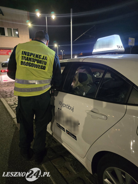 Kontrolowali taksówkarzy na aplikację