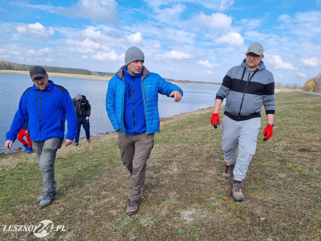 Wędkarze uporządkowali teren zbiornika Rydzyna