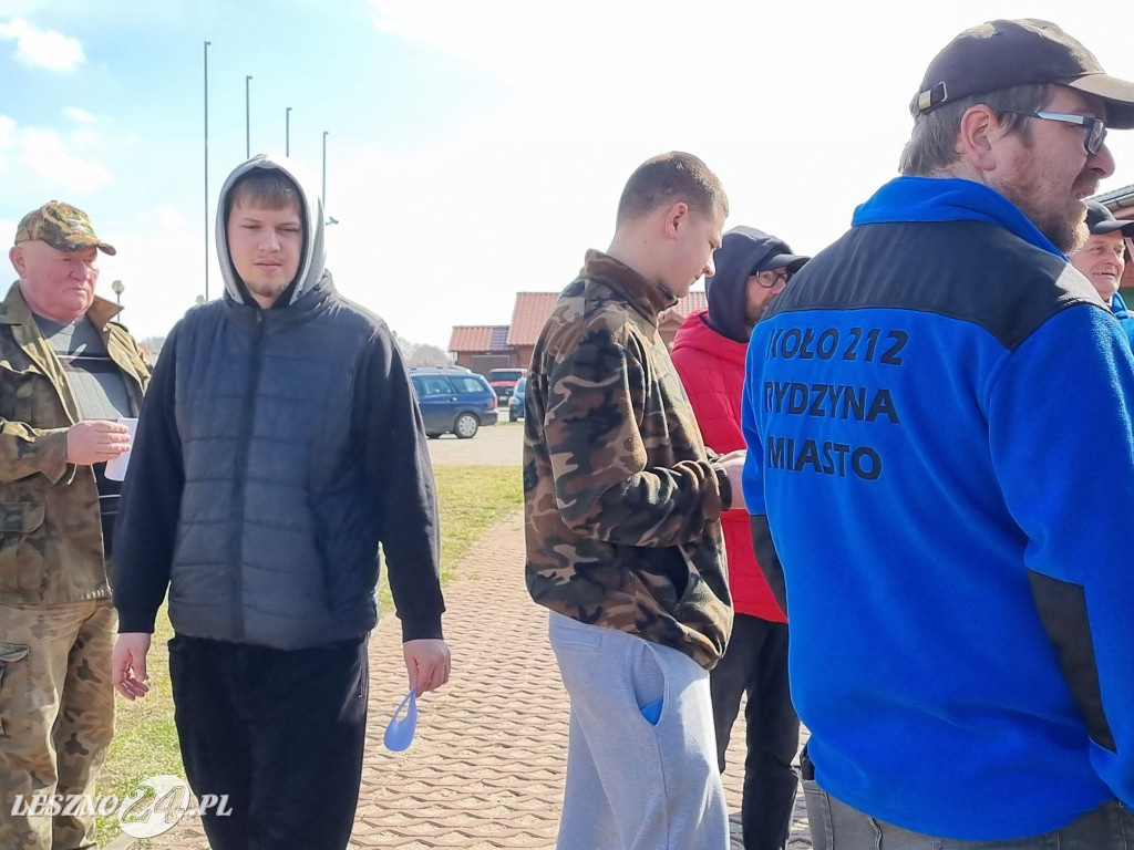 Wędkarze uporządkowali teren zbiornika Rydzyna