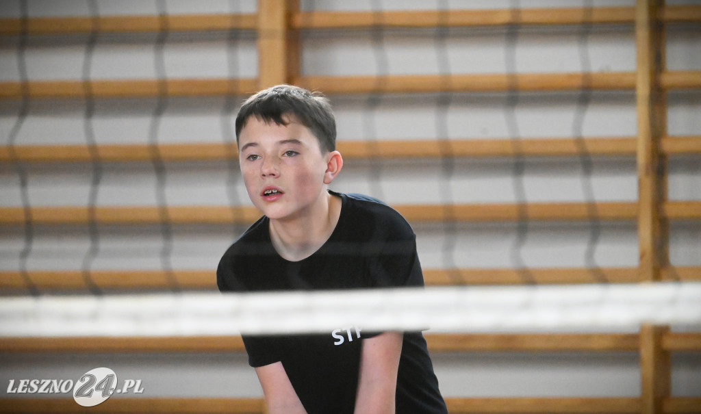 Strażacy grali w siatkówkę