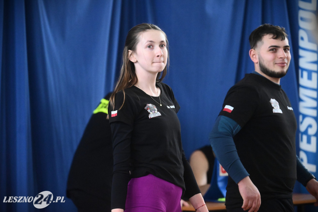 Strażacy grali w siatkówkę