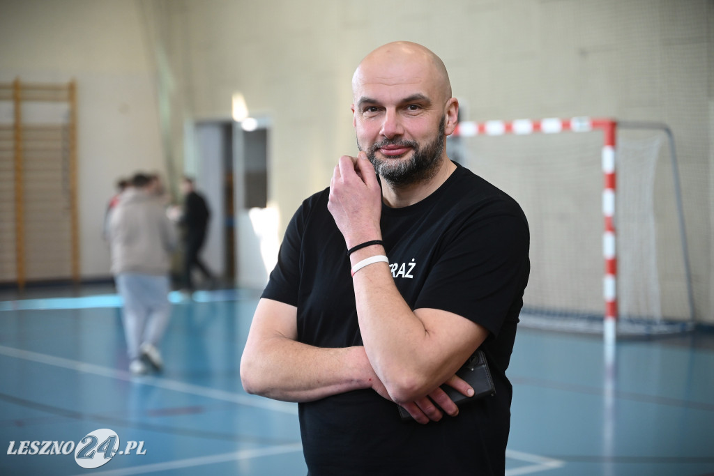 Strażacy grali w siatkówkę