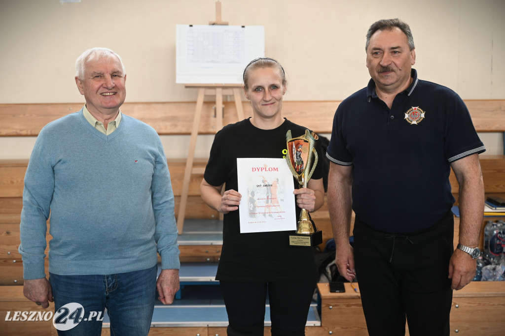 Strażacy grali w siatkówkę