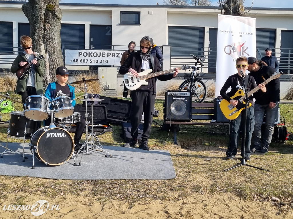 12. Ratowanie Marzanny w Osiecznej