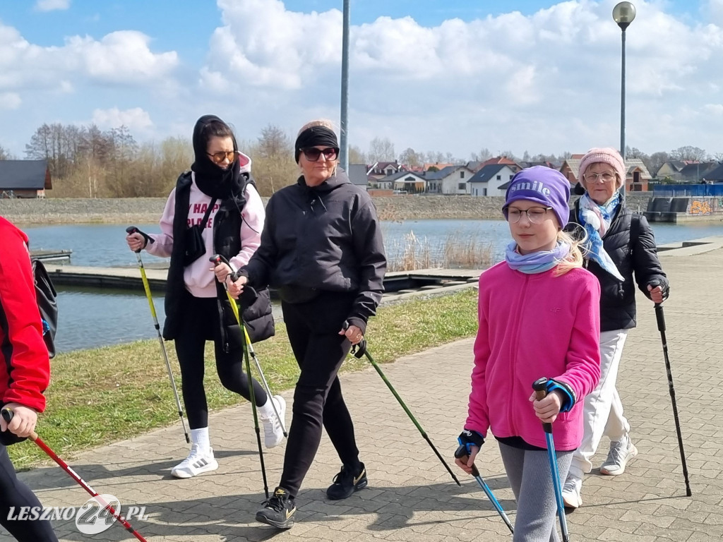 UTW w Rydzynie - marsz z kijkami