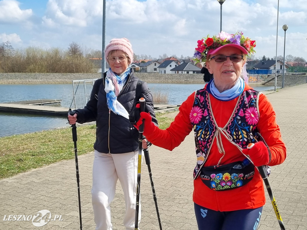 UTW w Rydzynie - marsz z kijkami