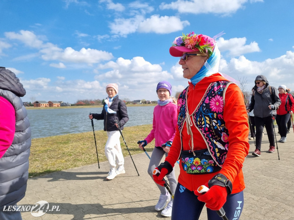 UTW w Rydzynie - marsz z kijkami