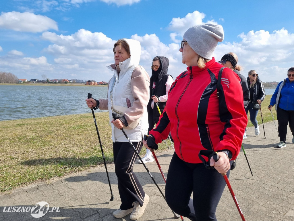 UTW w Rydzynie - marsz z kijkami