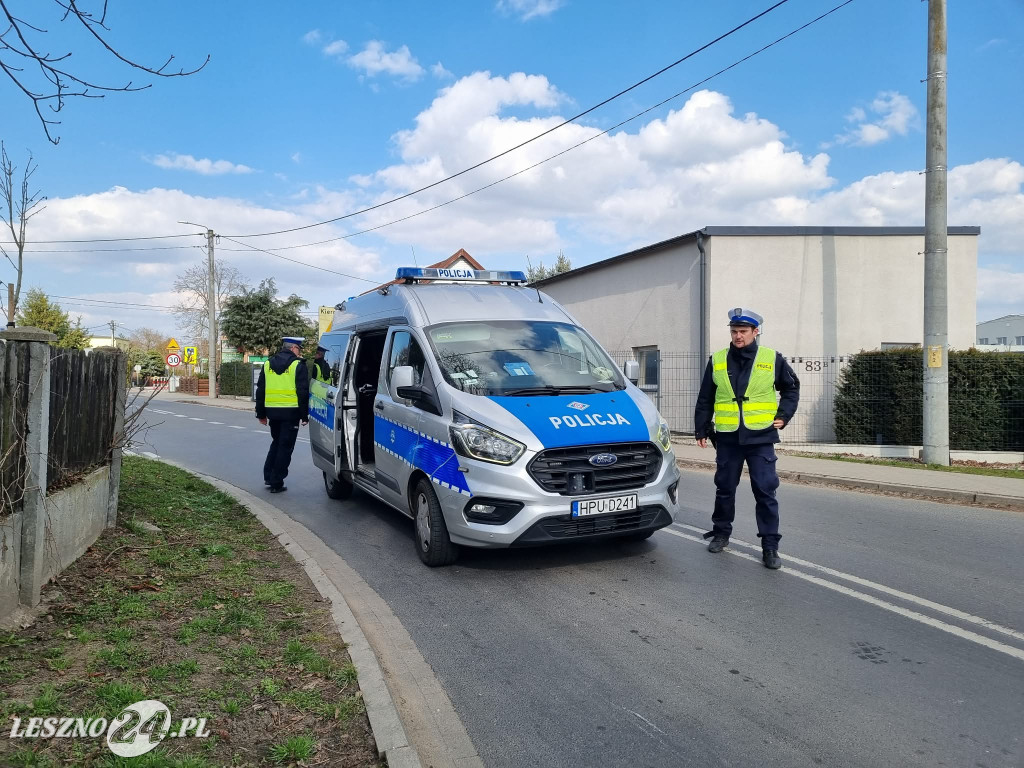 Motocyklista w szpitalu po zderzeniu z osobówką