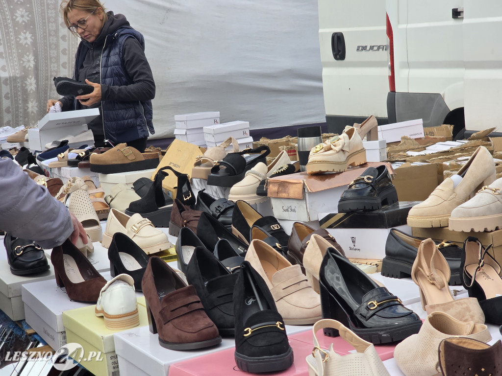 Targowisko Holenderska w Lesznie