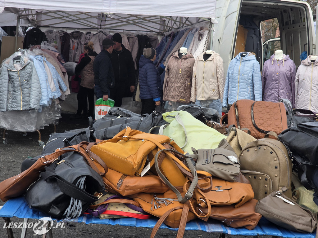 Targowisko Holenderska w Lesznie